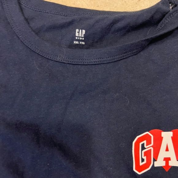 GAP kids t shirt - Picture 2 of 2